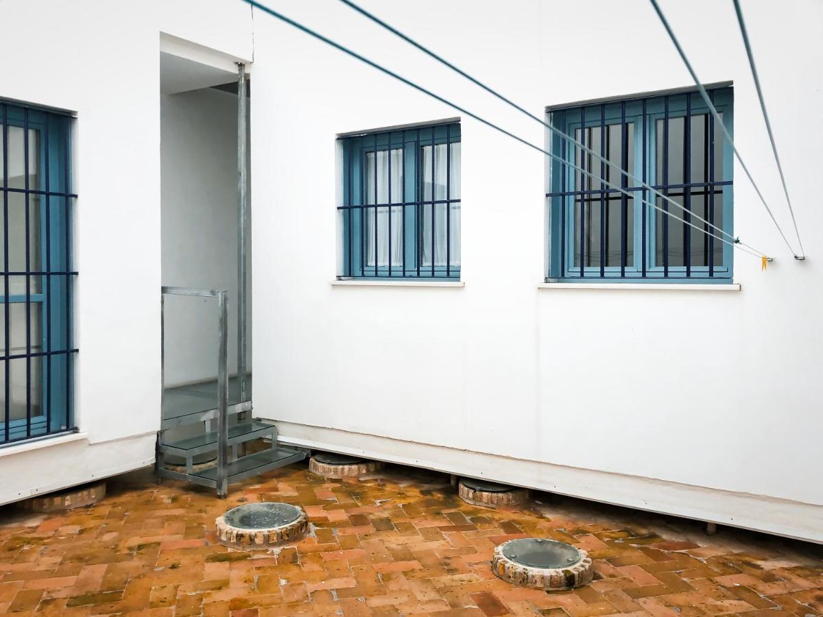 Covadonga 9 Apartments - Triana セビリア エクステリア 写真