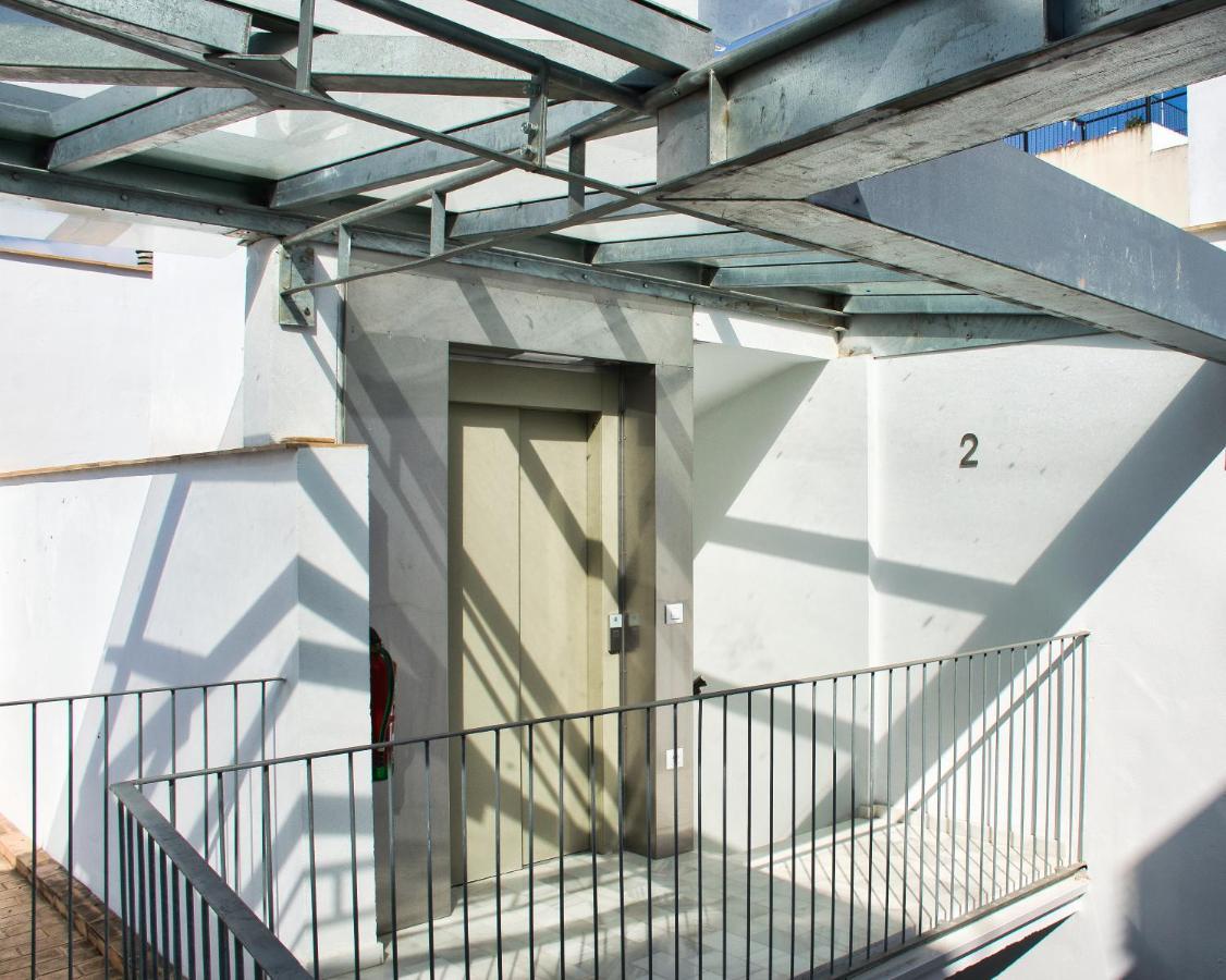 Covadonga 9 Apartments - Triana セビリア エクステリア 写真